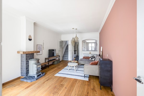 Foto - Te koop: Karakteristieke tussenwoning met garage in Tilburg!